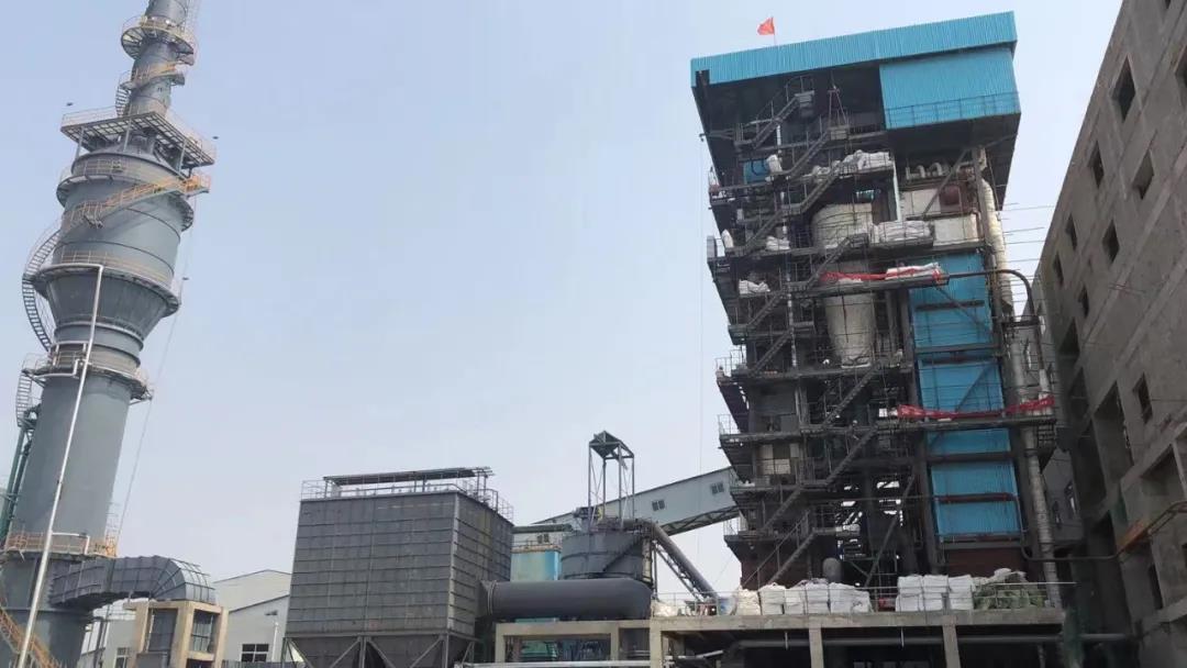 榮盛科技集團深入項目一線開展“送清涼”慰問活動