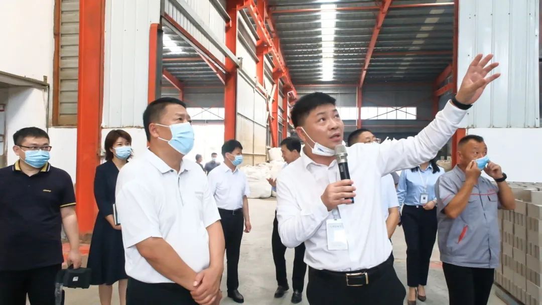 新密市政協主席袁斌一行蒞臨榮盛科技集團視察指導